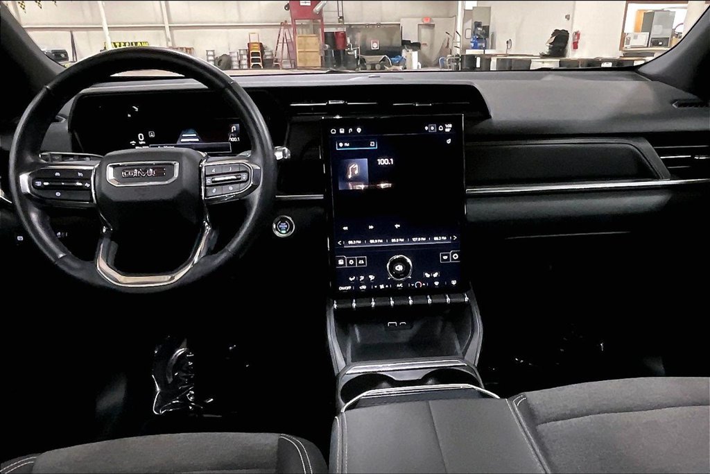 Used 2025 GMC Terrain Elevation AWD/4WD image 14