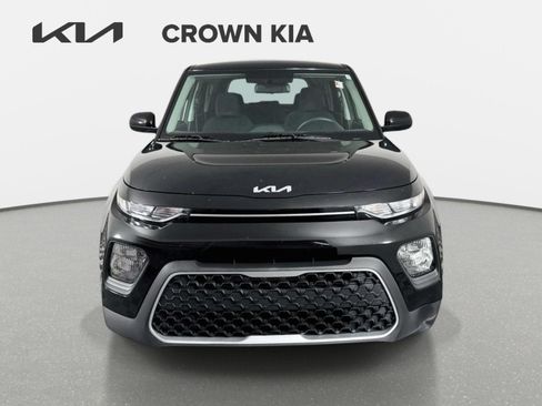 Certified 2022 Kia Soul LX FWD image 2