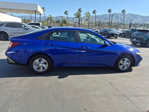 Certified 2026 Hyundai Elantra SE FWD image 9