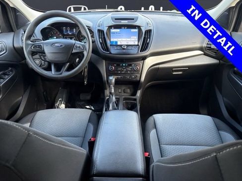 Used 2017 Ford Escape SE w/ Equipment Group 201A AWD/4WD image 10