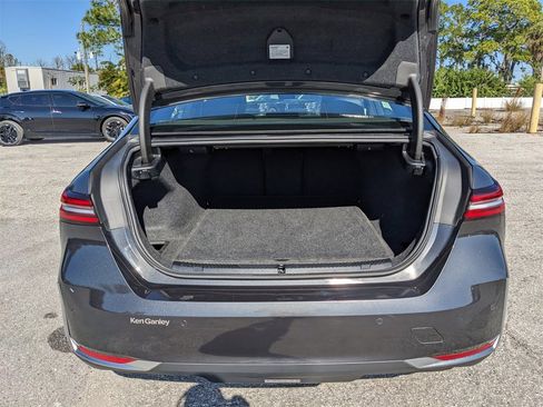 Used 2024 BMW 530i image 13