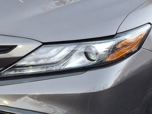 Used 2021 Toyota Camry XSE image 7