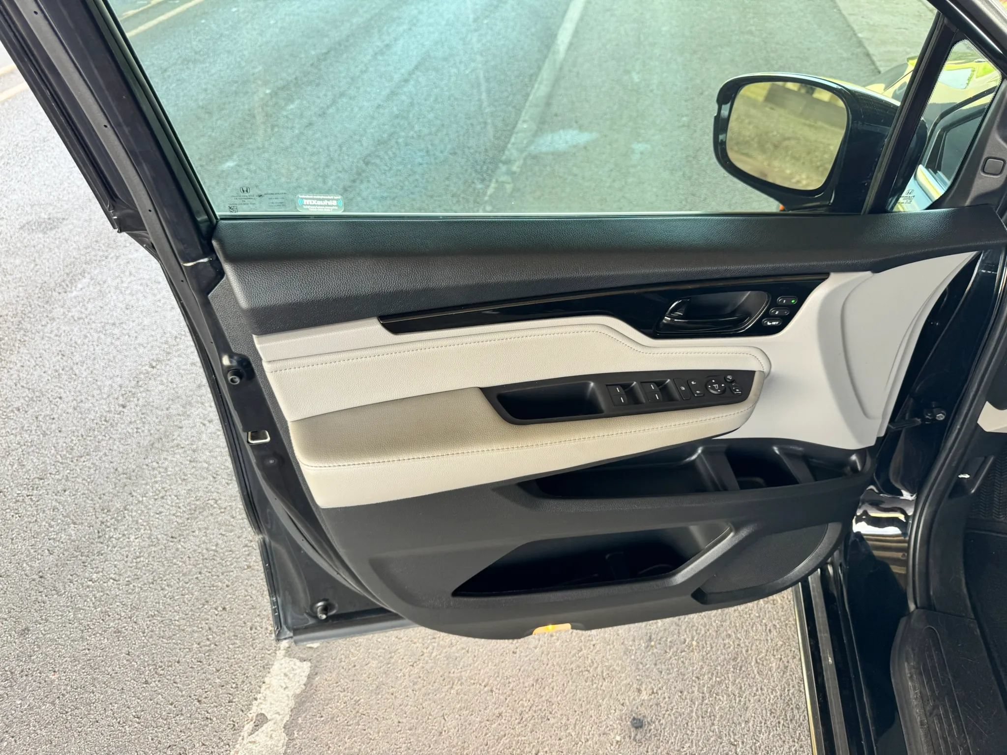 Used 2019 Honda Odyssey Elite image 9