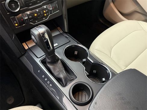 Used 2018 Ford Explorer XLT w/ Equipment Group 202A image 20
