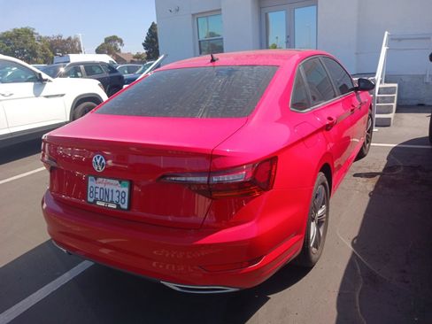 Used 2019 Volkswagen Jetta R-Line FWD image 3