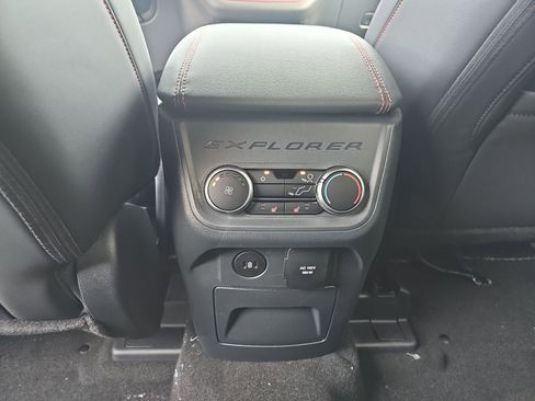 New 2026 Ford Explorer ST-Line w/ ST-Line Street Pack image 14