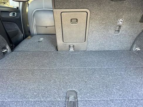 Certified 2024 Volvo XC40 Recharge Ultimate w/ Protection Package Premier image 16