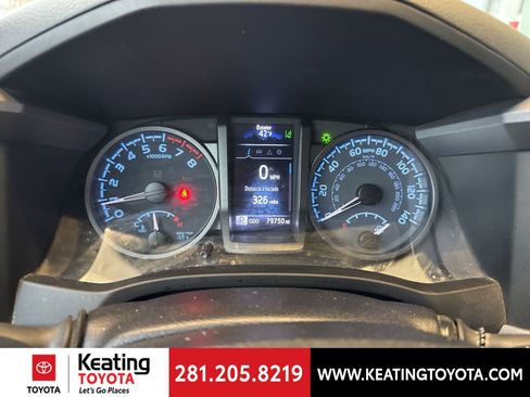 Used 2021 Toyota Tacoma TRD Off-Road image 15