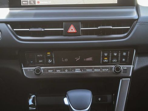 Certified 2026 Kia Seltos EX FWD image 15