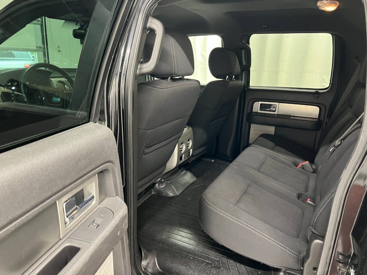 Used 2013 Ford F150 FX4 w/ Mid Equipment Group AWD/4WD image 9