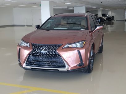 Used 2025 Lexus UX 300h FWD w/ Accessory Package (Z2)