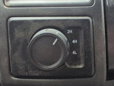 Used 2022 Ford F250 XL w/ Power Equipment Group image 10