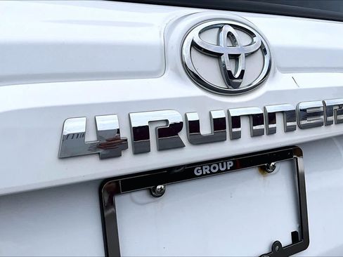 Used 2016 Toyota 4Runner SR5 Premium image 33