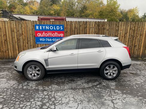 Used 2016 Cadillac SRX Luxury image 6