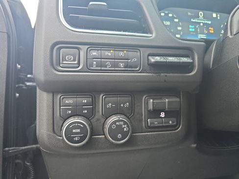 Used 2022 Chevrolet Tahoe High Country image 21