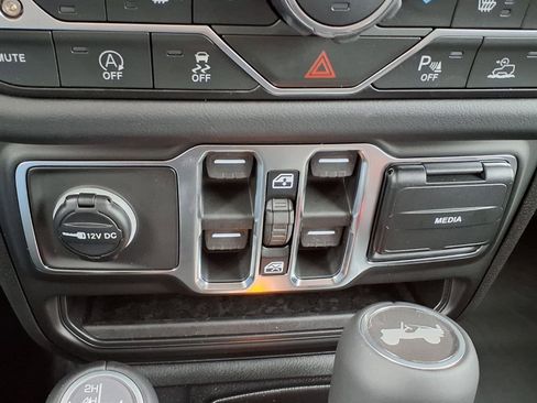 New 2026 Jeep Wrangler Sahara w/ Safety Group image 10