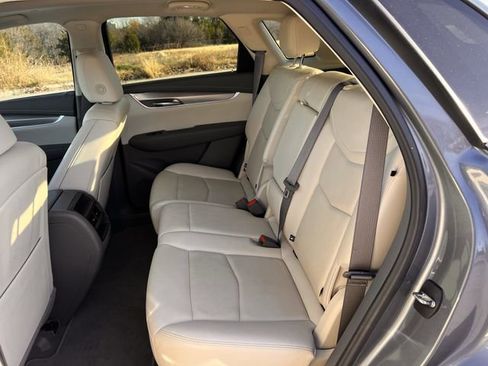 Certified 2022 Cadillac XT5 Premium Luxury image 29