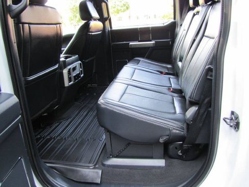 Used 2022 Ford F250 Lariat w/ Lariat Value Package AWD/4WD image 15