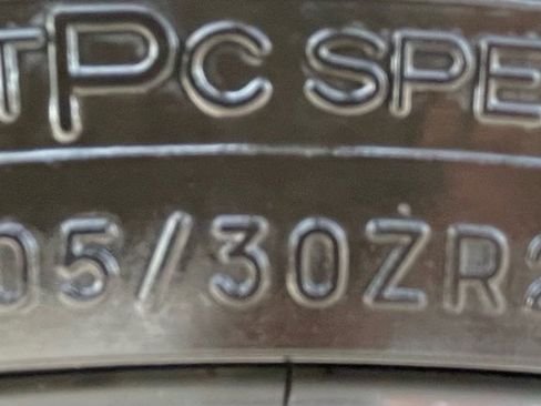 Used 2023 Chevrolet Corvette Stingray Premium Cpe w/ Z51 Performance Package image 17