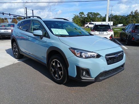 Used 2019 Subaru Crosstrek 2.0i Premium w/ Eyesight System image 3