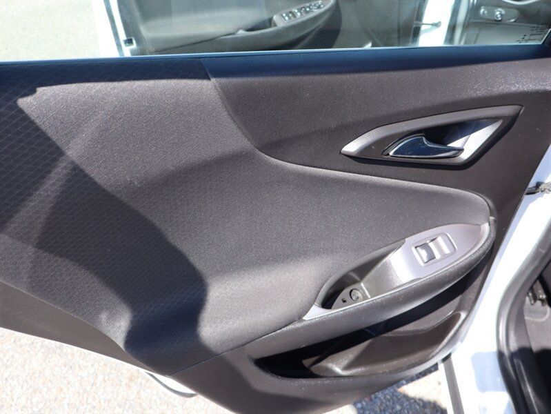 Used 2020 Chevrolet Malibu LS w/ Driver Confidence Package II FWD image 19