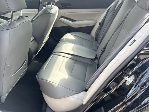Used 2024 Nissan Altima 2.5 SV FWD image 20