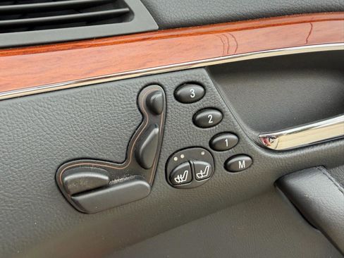 Used 2006 Mercedes-Benz S 430 4MATIC image 16