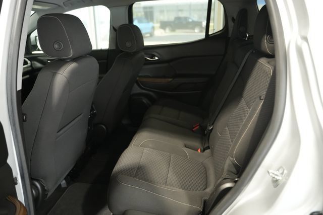 Used 2018 GMC Acadia SLE AWD/4WD image 16