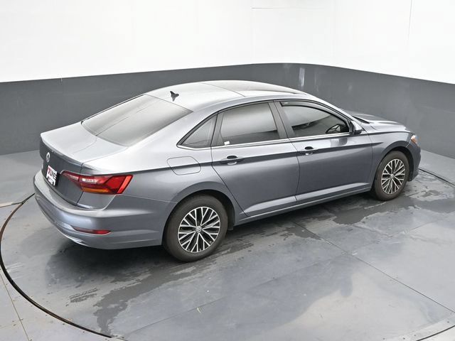 Used 2019 Volkswagen Jetta SE w/ Cold Weather Package FWD image 33