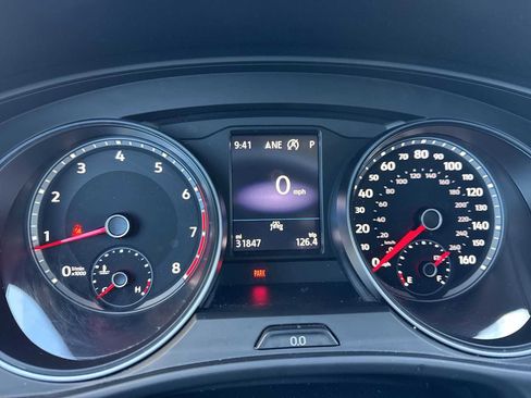 Used 2021 Volkswagen Atlas SE image 32