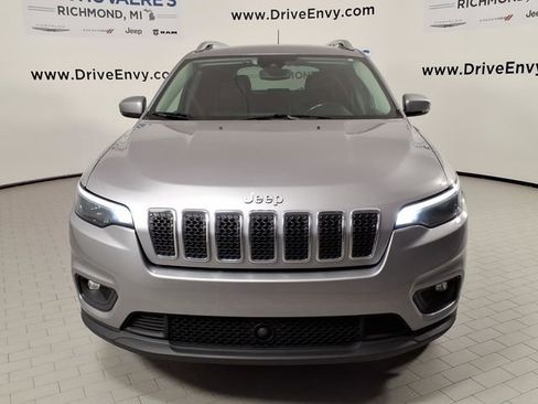 Used 2021 Jeep Cherokee Latitude Lux AWD/4WD image 2