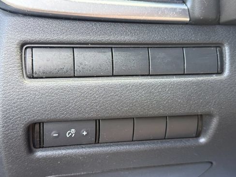 Used 2021 Nissan Rogue S AWD/4WD image 30
