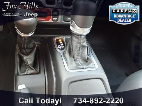Used 2024 Jeep Wrangler Unlimited Rubicon 4xe AWD/4WD image 23