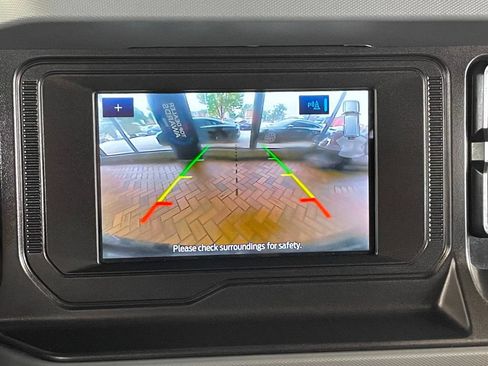 Used 2023 Ford Bronco Big Bend w/ Sasquatch Package AWD/4WD image 32