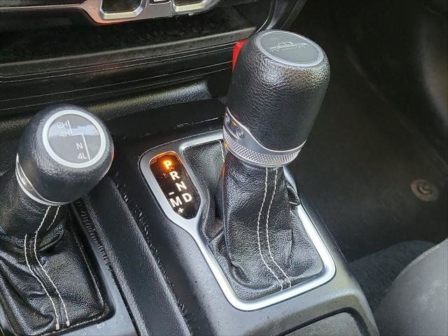 Used 2023 Jeep Gladiator Overland AWD/4WD image 34
