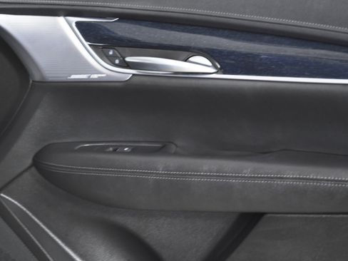 Used 2024 Cadillac XT5 Premium Luxury image 28