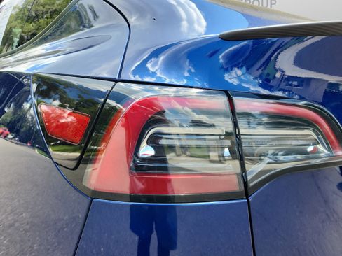 Used 2024 Tesla Model Y Performance AWD/4WD image 58