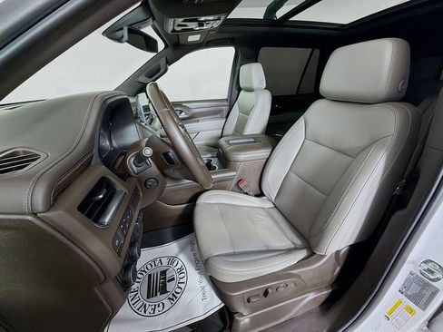 Used 2021 Chevrolet Tahoe Z71 w/ Z71 Signature Package AWD/4WD image 12