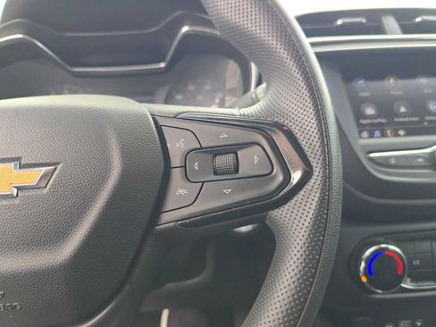 Used 2022 Chevrolet TrailBlazer LT w/ LPO, Blackout Package FWD image 30