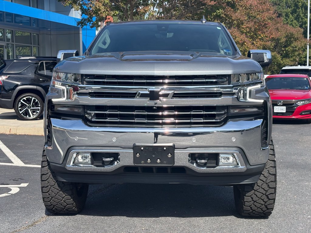 Used 2022 Chevrolet Silverado 1500 LTZ w/ LTZ Premium Package AWD/4WD image 3