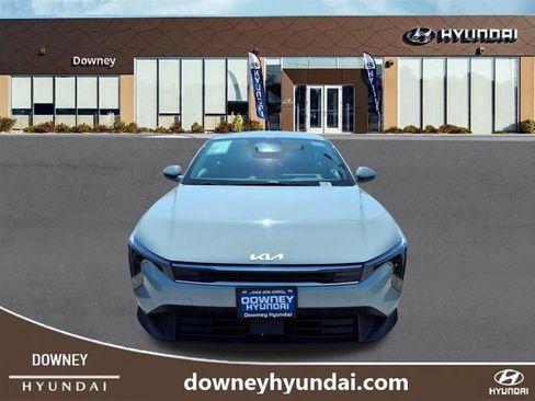 Used 2025 Kia K4 FWD image 2