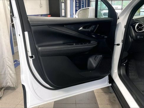 Used 2024 Chevrolet Blazer EV LT AWD/4WD image 9