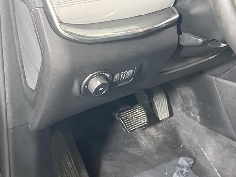 Used 2023 Jeep Compass Limited AWD/4WD image 10