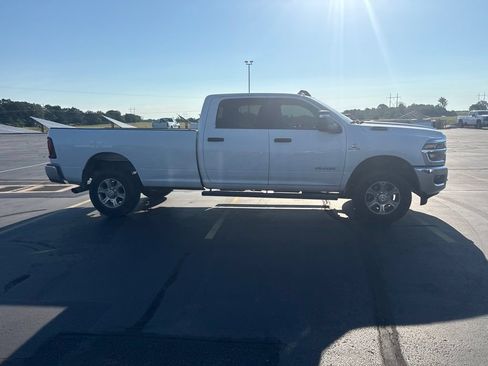 Used 2025 RAM 2500 Big Horn AWD/4WD image 11