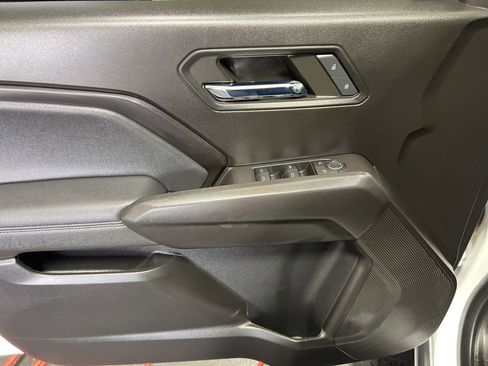 Used 2024 Chevrolet Colorado LT w/ LT Convenience Package image 14