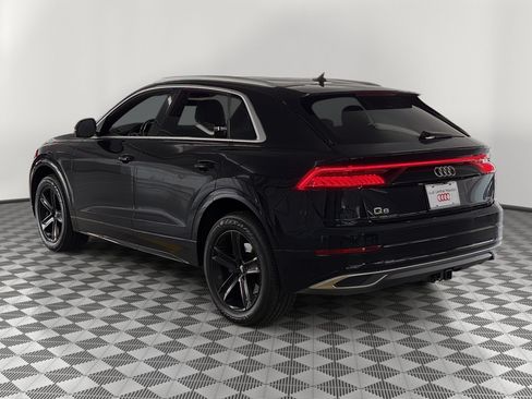 Used 2019 Audi Q8 Premium w/ Convenience Package AWD/4WD image 3