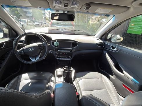 Used 2019 Hyundai Ioniq Limited FWD image 6