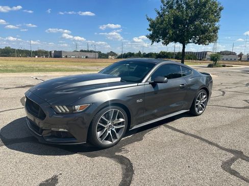 Used 2015 Ford Mustang GT Premium w/ Equipment Group 401A RWD image 1