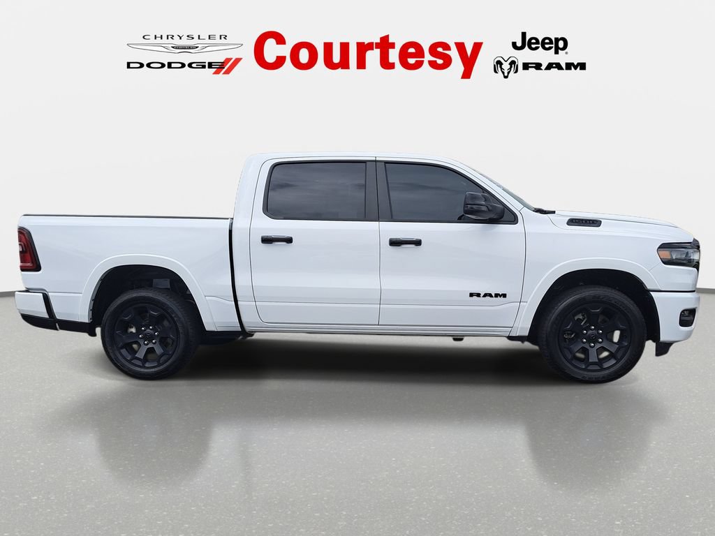 Used 2025 RAM 1500 Big Horn AWD/4WD image 3