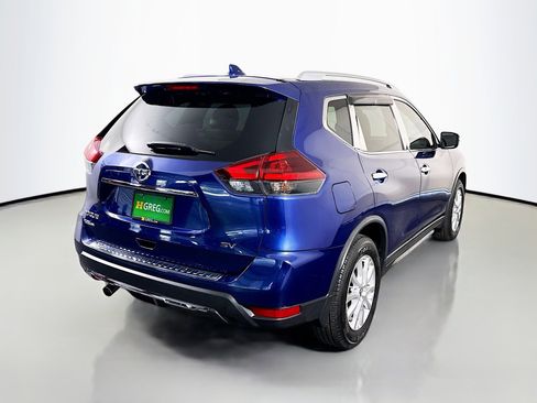 Used 2018 Nissan Rogue SV FWD image 10